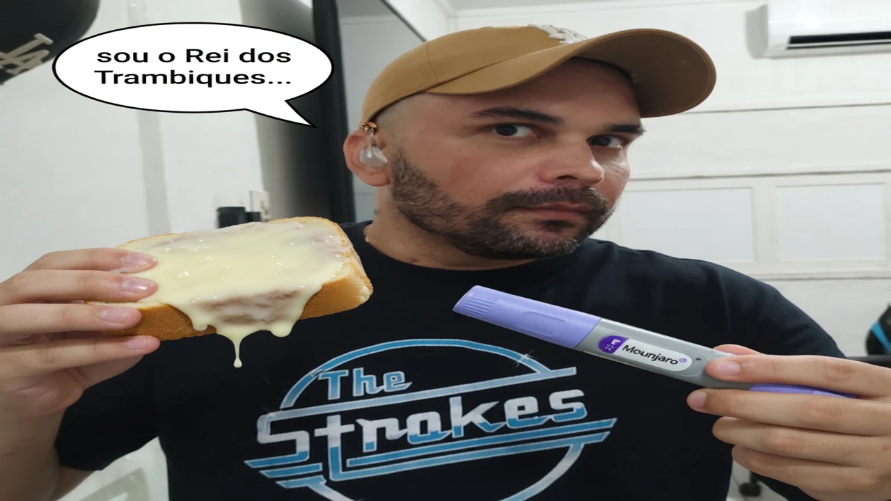 @leandromcz Com o pão com leite condensado em uma mão e um mOunjaro na outra... E balão de diálogo escrito "sou o Rei dos Trambiques..."